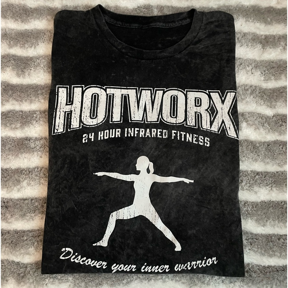 HOTWORX Vintage Logo Tee (Size: XL) Oversized Fit